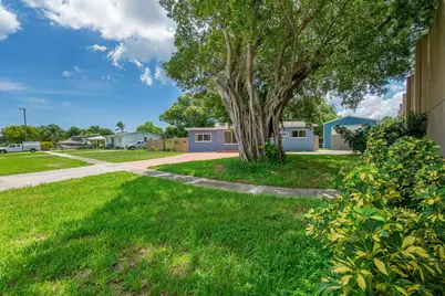 1446 W Drew Street, Lantana, FL 33462 - Photo 1