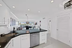 400 N Federal Hwy, Deerfield Beach, FL 33441 - Photo 8