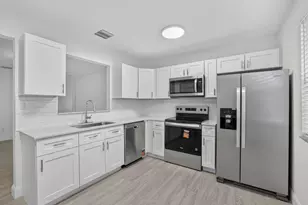 2855 NW 8th Ct, Fort Lauderdale, FL 33311 - Photo 6