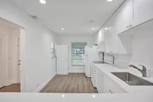1050 NW 87th Ave, Plantation, FL 33322 - Photo 16