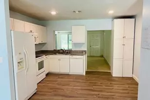 291 22nd St NE, Naples, FL 34120 - Photo 6
