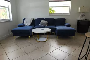 2711 NW 16th St, Fort Lauderdale, FL 33311 - Photo 2