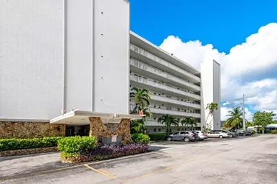 1000 NE 12th Avenue #104, Hallandale Beach, FL 33009 - Photo 24