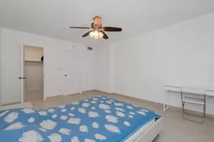 1000 NE 12th Ave, Hallandale Beach, FL 33009 - Photo 16