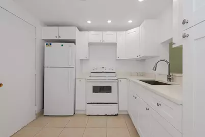 1000 NE 12th Avenue #104, Hallandale Beach, FL 33009 - Photo 10