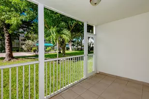 1000 NE 12th Ave, Hallandale Beach, FL 33009 - Photo 22