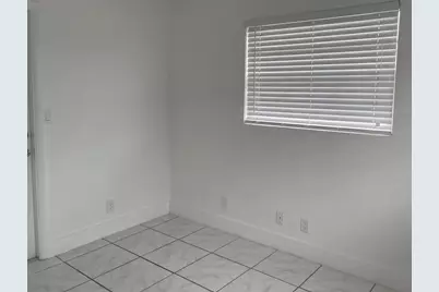 141 NW 4th Avenue #3, Dania Beach, FL 33004 - Photo 2