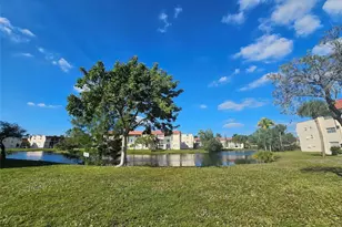 3051 Sunrise Lakes Dr E, Sunrise, FL 33322 - Photo 20
