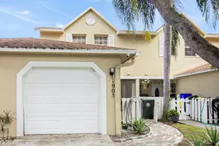 1905 Maplewood Dr, Greenacres, FL 33415 - Photo 18