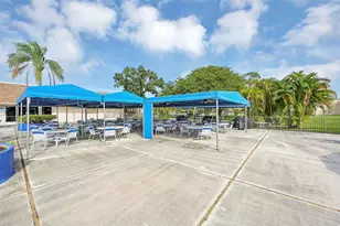 2541 N Nob Hill Rd, Sunrise, FL 33322 - Photo 12