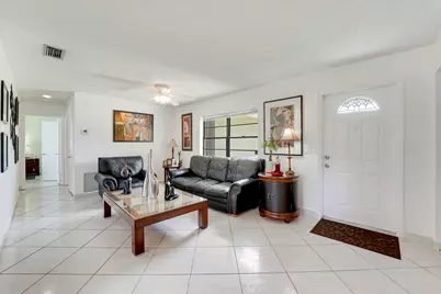 9235 Saddlecreek Drive, Boca Raton, FL 33496 - Photo 2