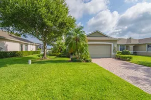 3153 Ashford Square, Vero Beach, FL 32966 - Photo 2