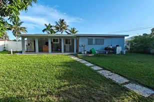 324 Mid Pines Rd, Palm Springs, FL 33461 - Photo 1