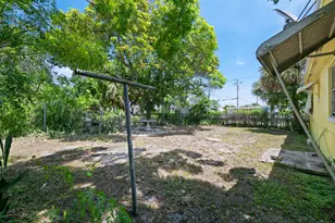 616 W 5th St, Riviera Beach, FL 33404 - Photo 6