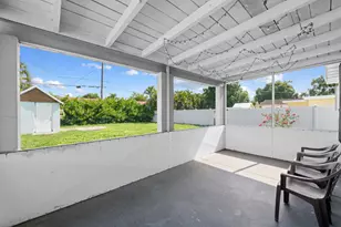 27 SE 6th St, Dania Beach, FL 33004 - Photo 16