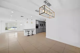 27 SE 6th St, Dania Beach, FL 33004 - Photo 4