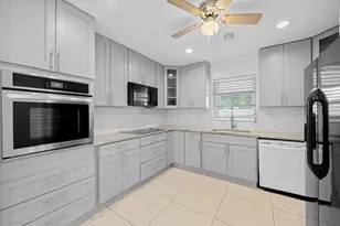 27 SE 6th St, Dania Beach, FL 33004 - Photo 2