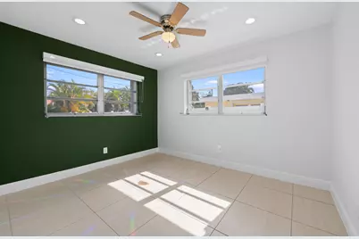 27 SE 6th Street, Dania Beach, FL 33004 - Photo 8