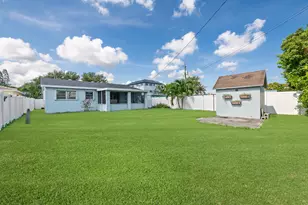 27 SE 6th St, Dania Beach, FL 33004 - Photo 18