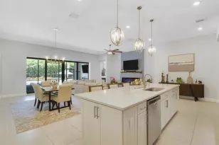 540 SE Villandry Way, Port Saint Lucie, FL 34984 - Photo 4