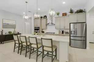 540 SE Villandry Way, Port Saint Lucie, FL 34984 - Photo 2