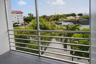 4880 NW 22nd St, Lauderhill, FL 33313 - Photo 8