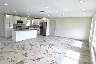 303 SW 33rd Terrace, Deerfield Beach, FL 33442 - Photo 2