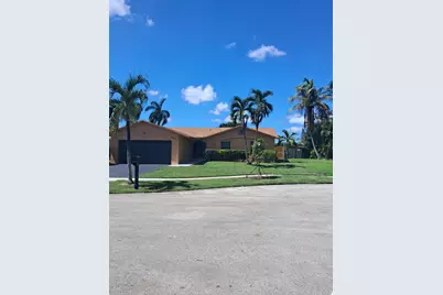 9321 NW 43rd Manor S, Sunrise, FL 33351 - Photo 2