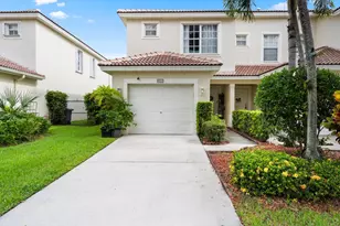 9037 Tremezzo Ln, Boynton Beach, FL 33472 - Photo 2
