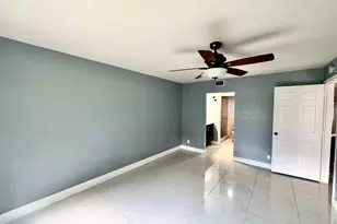 12600 SW 5th Ct, Pembroke Pines, FL 33027 - Photo 6