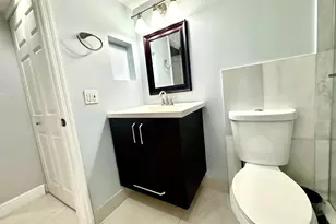 12600 SW 5th Ct, Pembroke Pines, FL 33027 - Photo 16