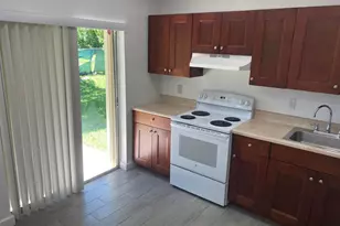 850 SW 9th Ave, Hallandale Beach, FL 33009 - Photo 2
