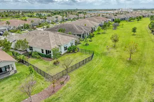 19515 Weathervane Way, The Acreage, FL 33470 - Photo 6