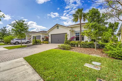 19515 Weathervane Way, The Acreage, FL 33470 - Photo 2