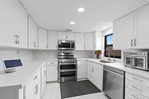 328 Hastings St, Boca Raton, FL 33487 - Photo 10