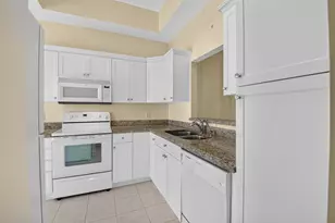 10884 Lake Front Pl, Boca Raton, FL 33498 - Photo 10