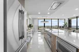 5280 N Ocean Dr, Singer Island, FL 33404 - Photo 4