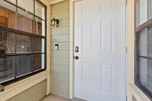 1431 SE Berwick Ct, Port Saint Lucie, FL 34952 - Photo 26