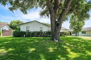11592 Ficus St, Palm Beach Gardens, FL 33410 - Photo 42