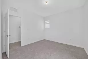2444 SE 29th Dr, Homestead, FL 33035 - Photo 6