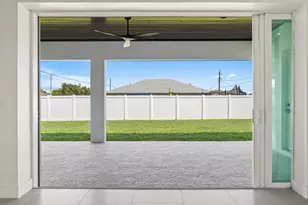 121 SW Sea Lion Rd, Port Saint Lucie, FL 34953 - Photo 28