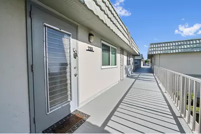 233 Monaco Boulevard E, Delray Beach, FL 33446 - Photo 2