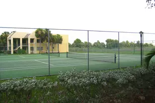 1437 Meadows Cir W, Boynton Beach, FL 33436 - Photo 12