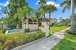 409 Pine Glen Ln, Greenacres, FL 33463 - Photo 1