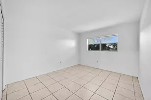 199 SW 15th St, Boca Raton, FL 33432 - Photo 16