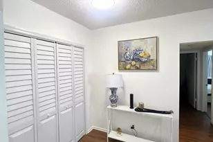 2261 NE 67th St, Fort Lauderdale, FL 33308 - Photo 6