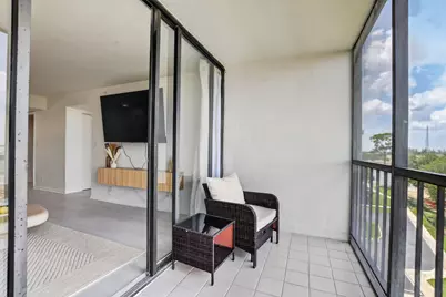 7835 Lakeside Boulevard #966, Boca Raton, FL 33434 - Photo 6