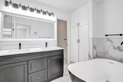9740 SW 14th Street, Pembroke Pines, FL 33025 - Photo 32