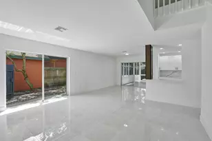 9740 SW 14th St, Pembroke Pines, FL 33025 - Photo 4