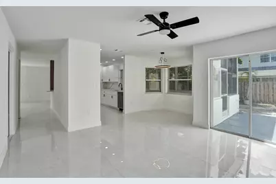 9740 SW 14th Street, Pembroke Pines, FL 33025 - Photo 12